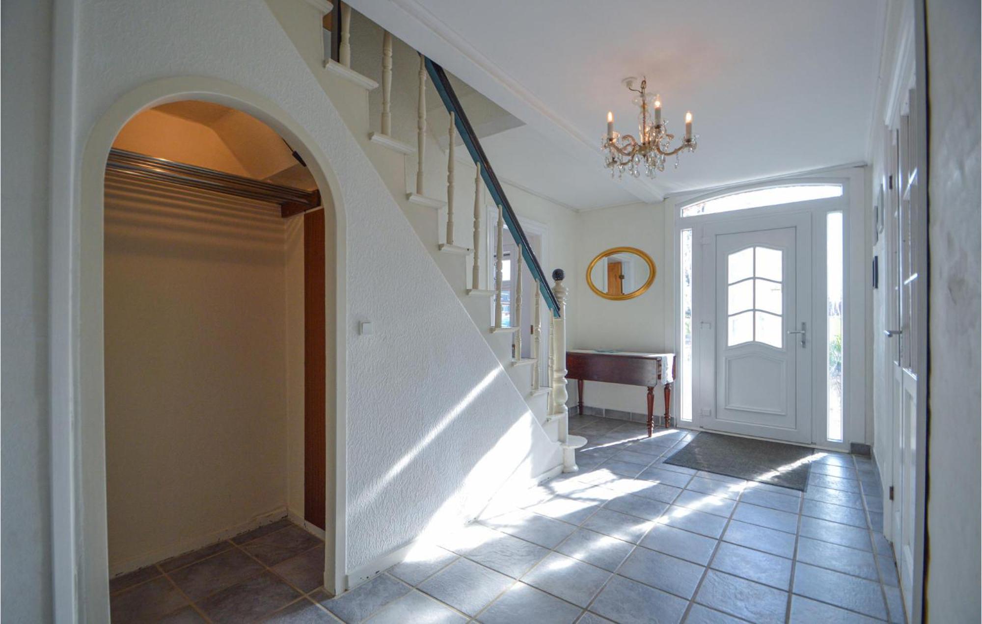 Awesome Home In Bredebro With Kitchen Ballum Exterior foto