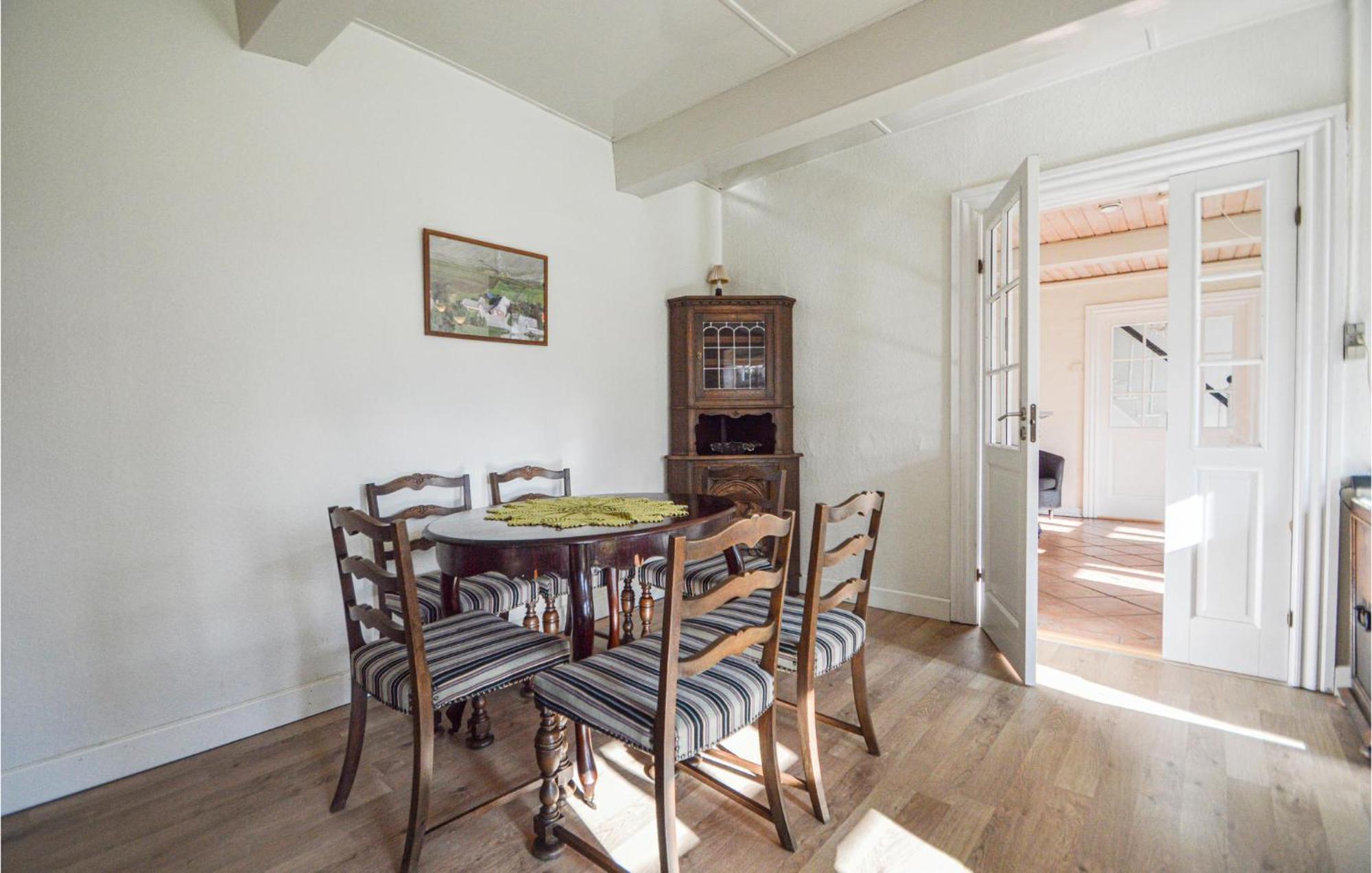 Awesome Home In Bredebro With Kitchen Ballum Exterior foto